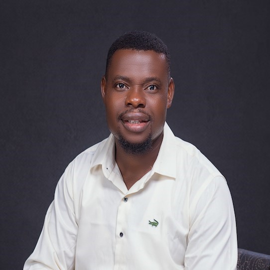 Caleb Ezak (Pastor)